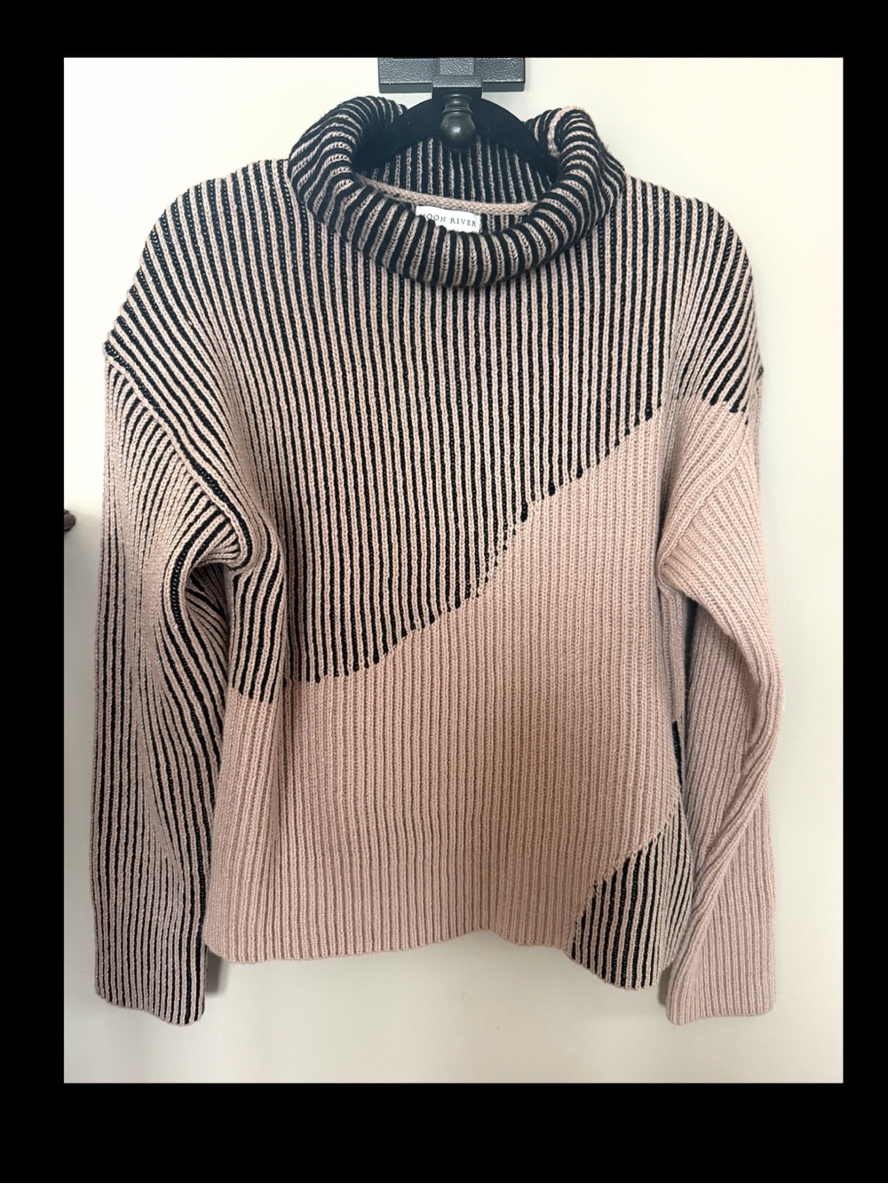 NWOT: moon river sweater